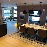 ヴィラ Lakefront Villa, Exclusive Leisure Near Golf & Panorama Center ヴラダル