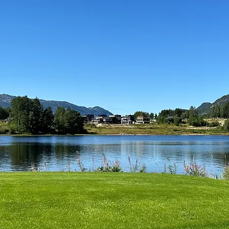 Lakefront Villa, Exclusive Leisure Near Golf & Panorama Center