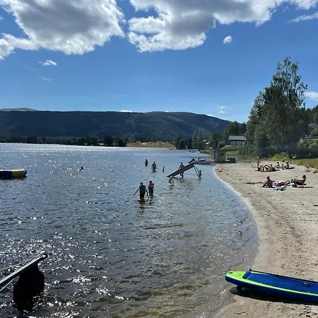 Lakefront Villa, Exclusive Leisure Near Golf, Straand Summerland & Panorama Center *