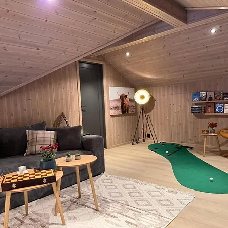 Lakefront Villa, Exclusive Leisure Near Golf & Panorama Center * ヴラダル