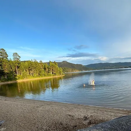 Lakefront Villa, Exclusive Leisure Near Golf, Straand Summerland & Panorama Center Villa