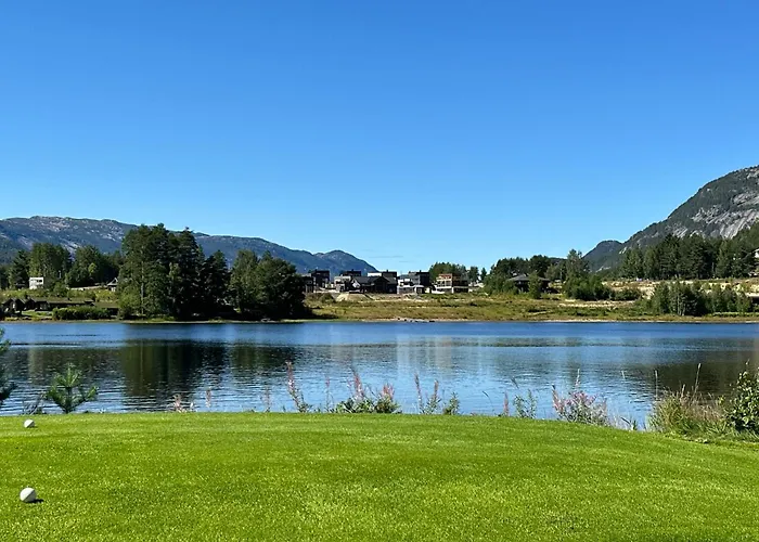 Lakefront Villa, Exclusive Leisure Near Golf & Panorama Center
