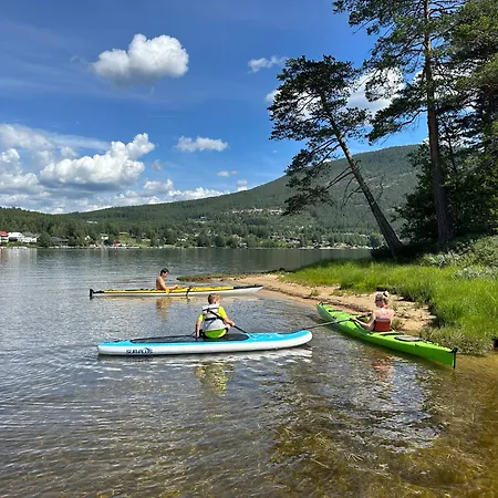 Lakefront Villa, Exclusive Leisure Near Golf, Straand Summerland & Panorama Center *